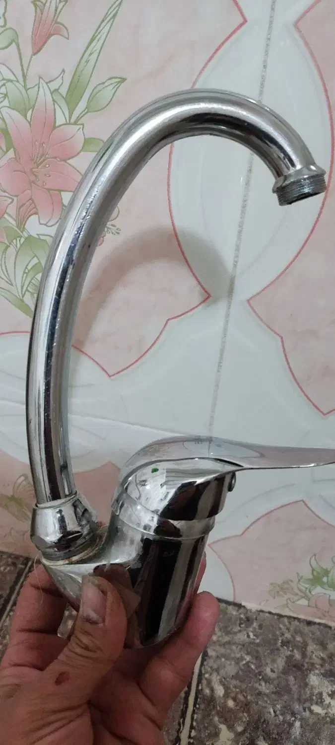 شیر مخلوط آشپزخانه و روشور دستشویی|لوازم سرویس بهداشتی|بم, |دیوار