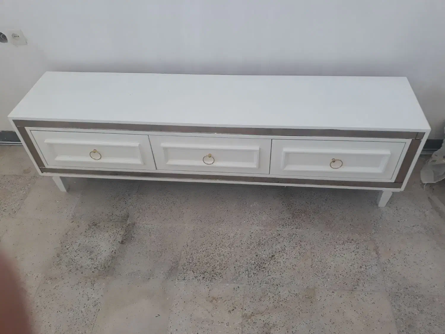 زیر تلویزیون در حد خیلی نو|میز تلویزیون|کوهدشت, |دیوار