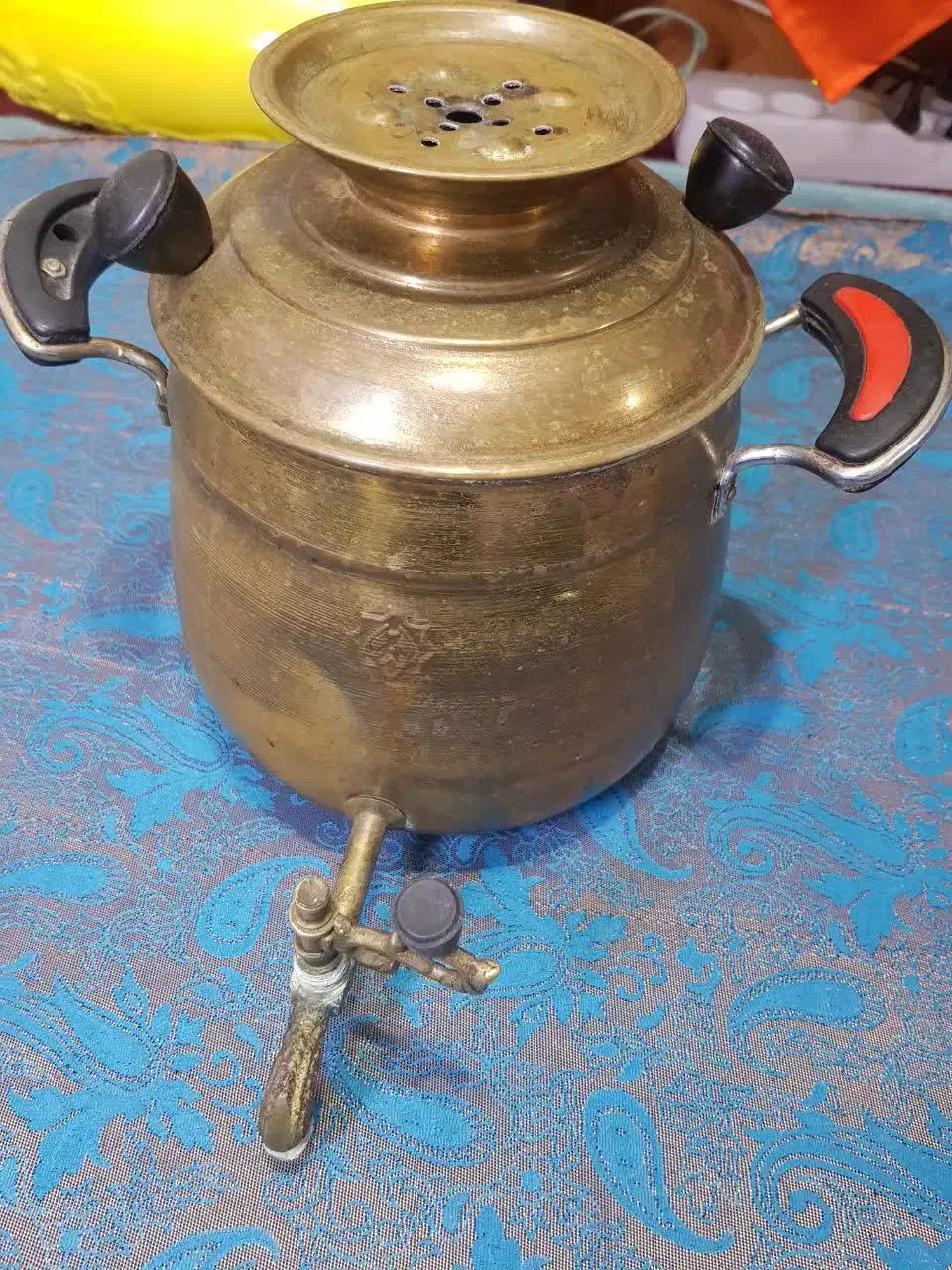 کتری شیر دار برنجی|قوری، کتری، قهوه‌ساز دستی|رشت, دیانتی|دیوار