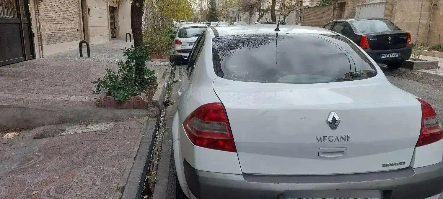 مگان 2000 cc اتوماتیک|خودرو سواری و وانت|تهران, صادقیه|دیوار