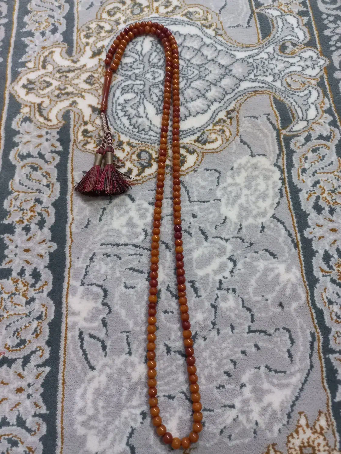 تسبیح|کلکسیون اشیاء عتیقه|سرپل ذهاب, |دیوار