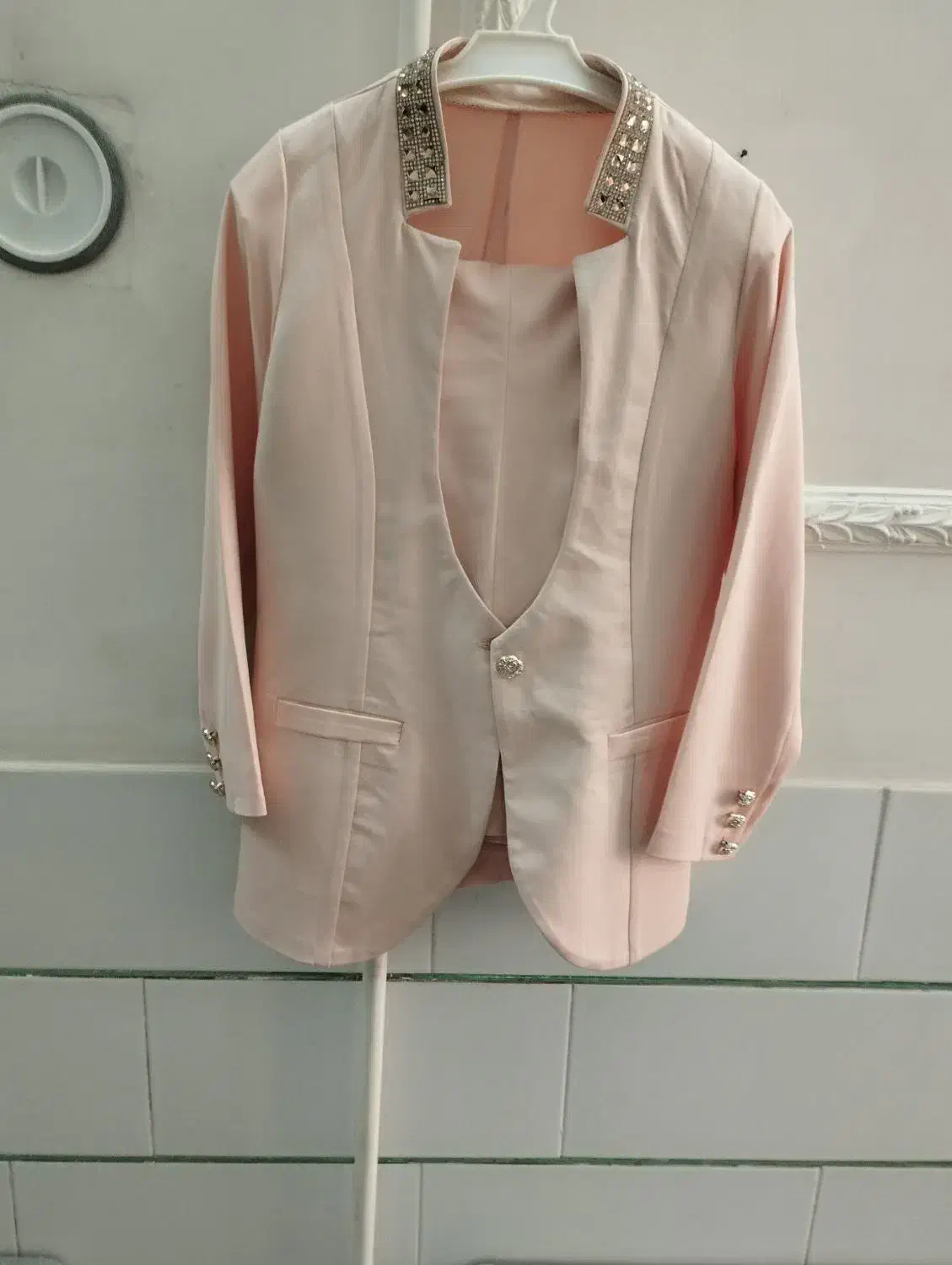 کت و شلوار سایز ۳۸ جنس مازراتی اصل|لباس|تاکستان, |دیوار