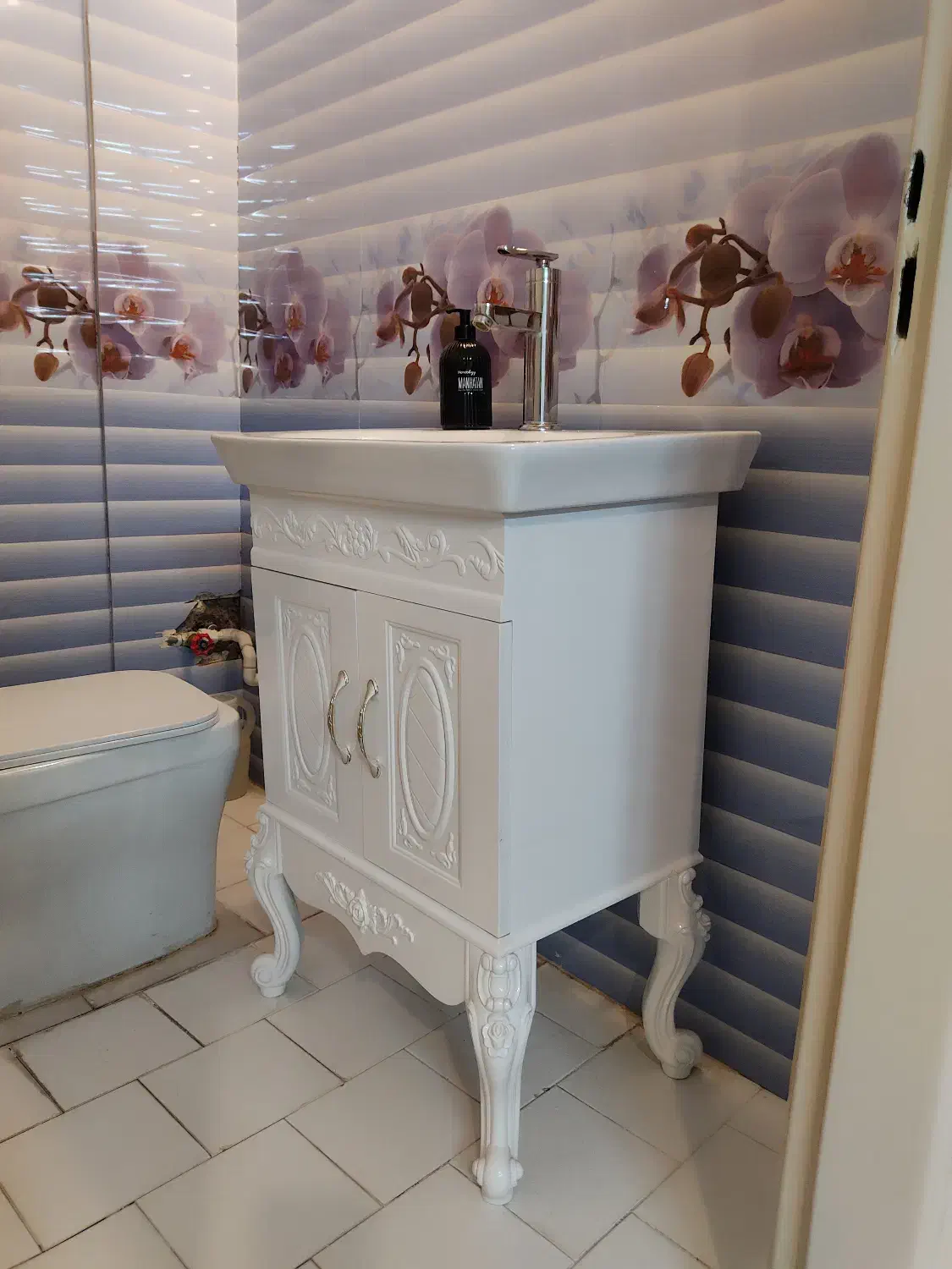 فروش روشویی کابین دار شیک|لوازم سرویس بهداشتی|تهران, خواجه نظام الملک|دیوار