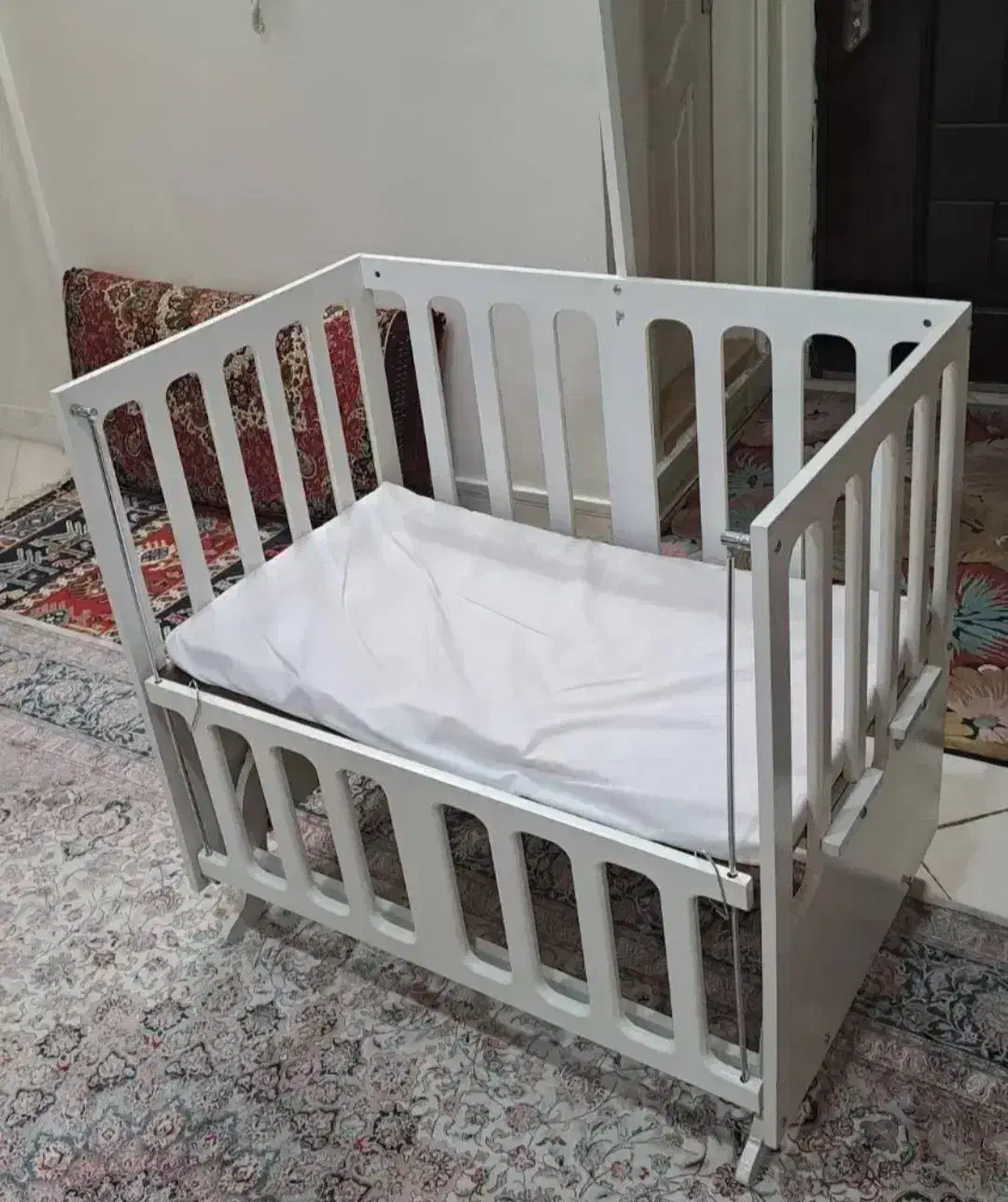 تخت کنار مادر|تخت و صندلی بچه|دهدشت, |دیوار