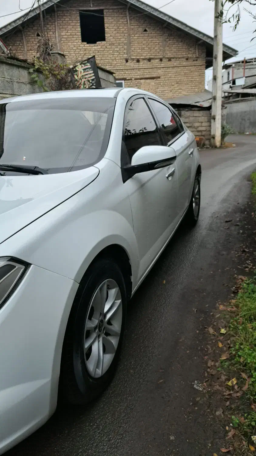 برلیانس330اتوماتیک1500 مدل۹۶بی رنگ بی ضربه|خودرو سواری و وانت|لنگرود, |دیوار