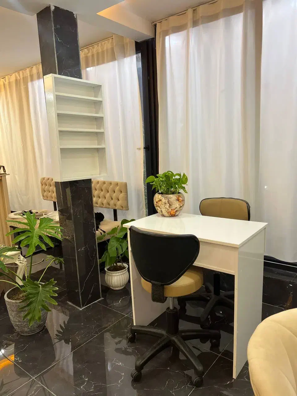 ناخن کار و مژه کار فیشیال|استخدام درمانی، زیبایی، بهداشتی|رشت, کوی فکوری|دیوار