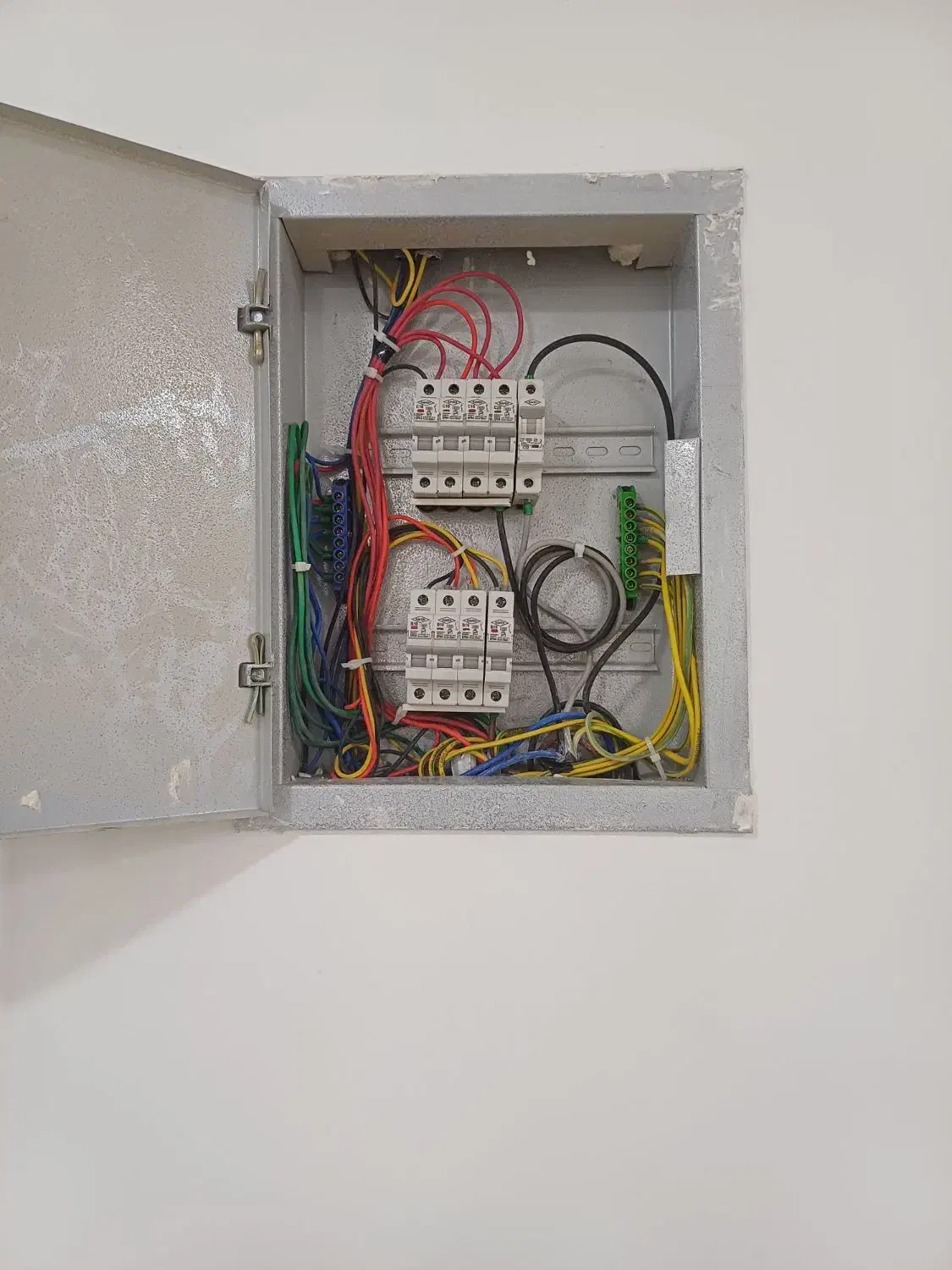 برقکاری ساختمان|خدمات پیشه و مهارت|ایذه, |دیوار