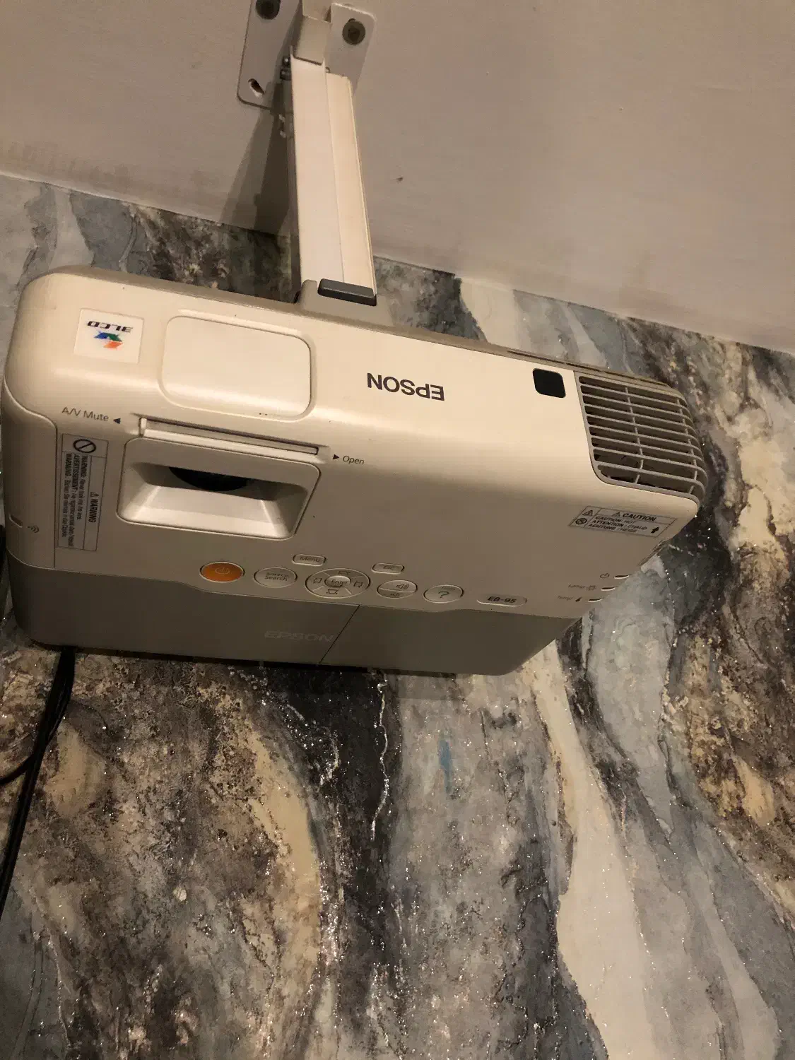 پرژکتوبا پرده ۲در۲|تلویزیون و پروژکتور|کرج, عظیمیه|دیوار