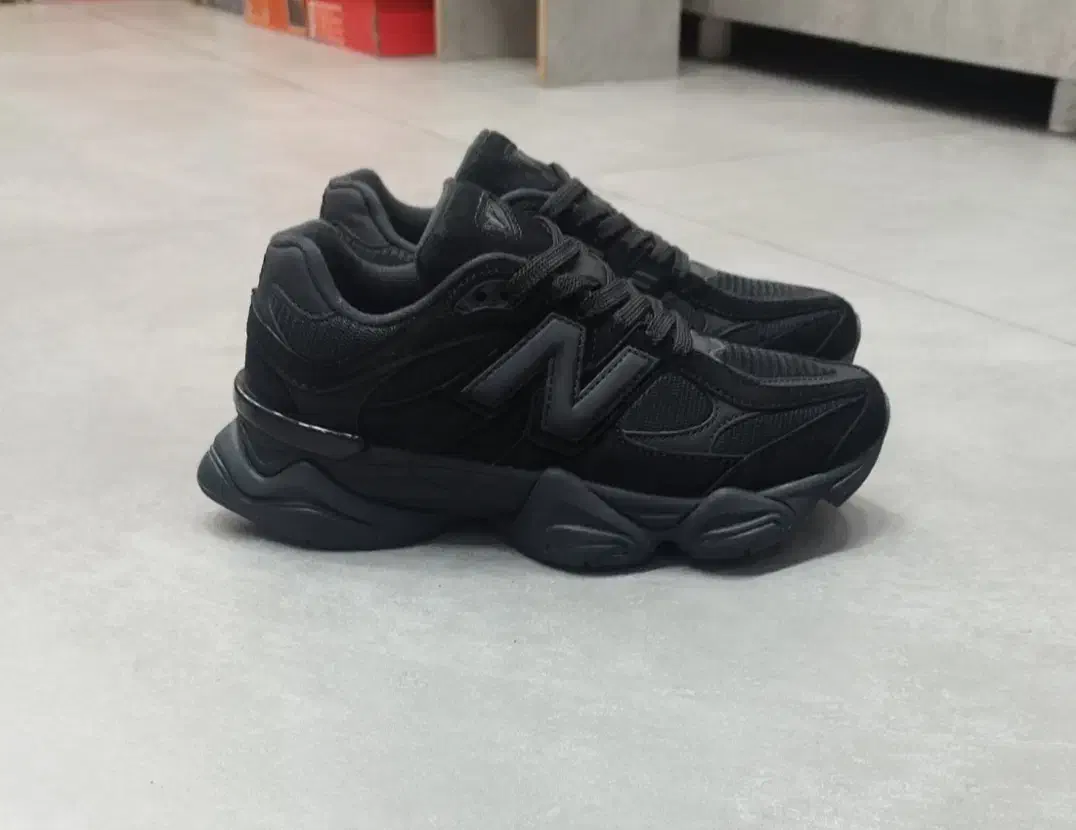 کفش ویتنامی اصل|کیف، کفش، کمربند|شیراز, زند|دیوار