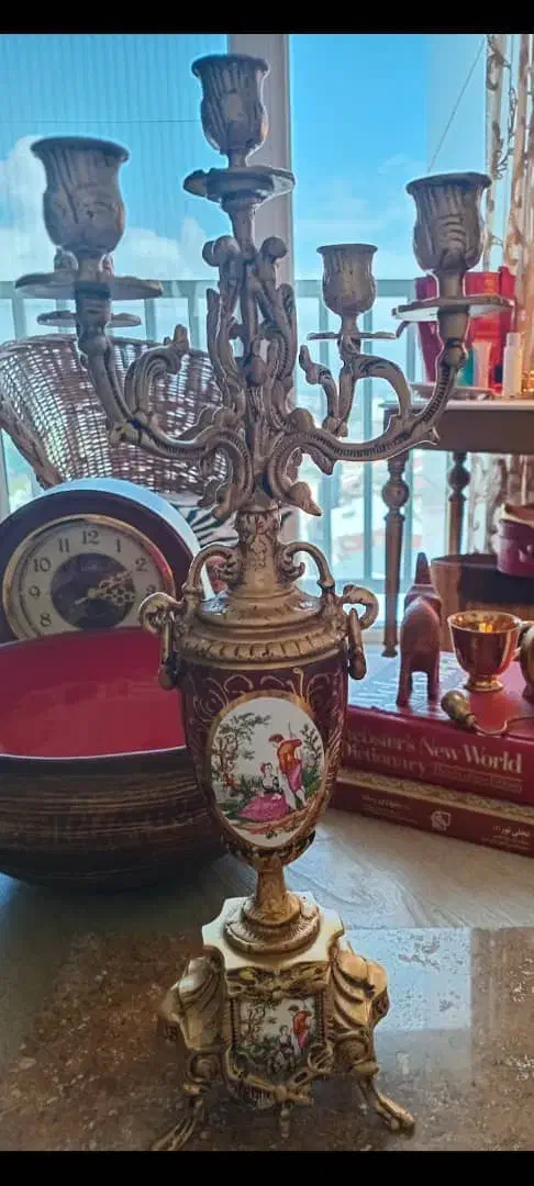 یک عدد شمع دان فرانسوی تمام برنج انتیک|چراغ خواب و آباژور|رشت, گلسار|دیوار