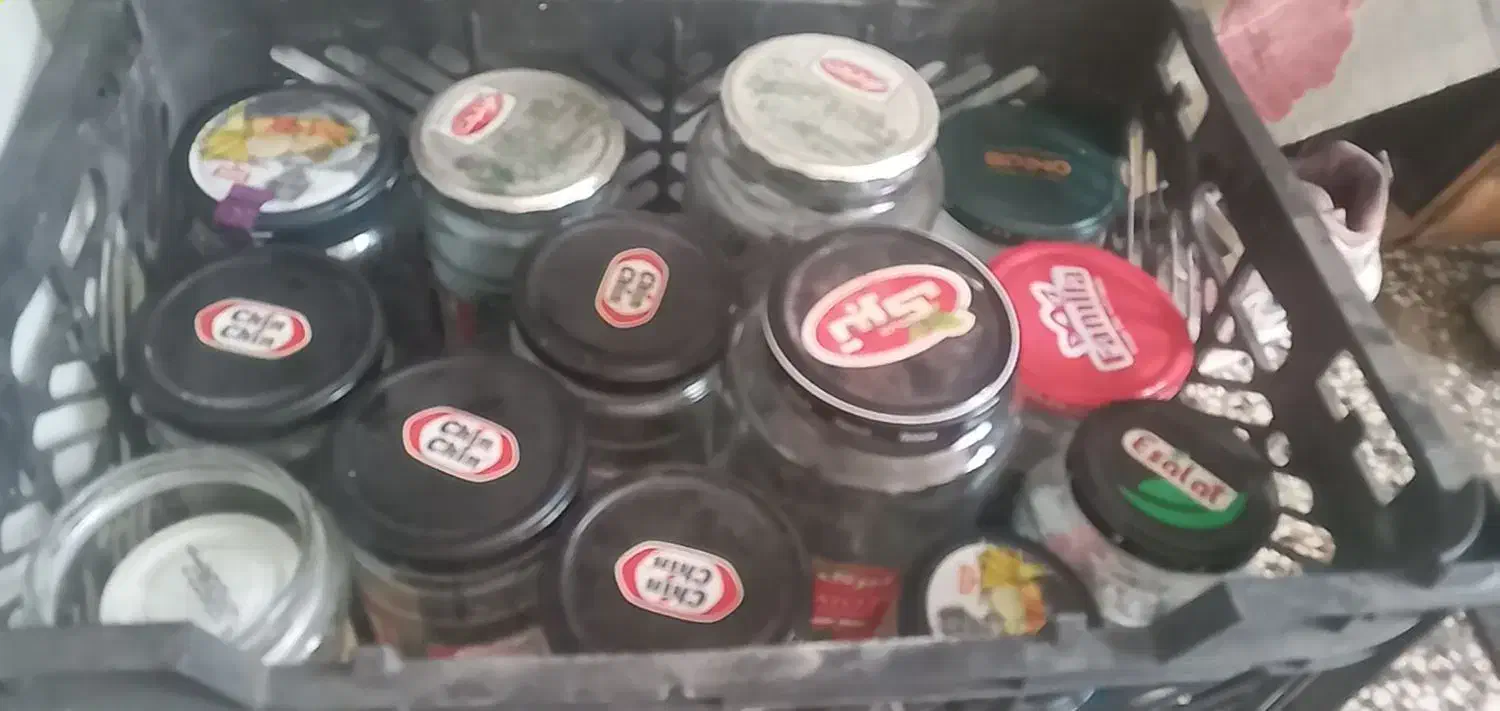 شیشه خالی|ظروف نگهدارنده، پلاستیکی، یک‌بارمصرف|بیرجند, |دیوار