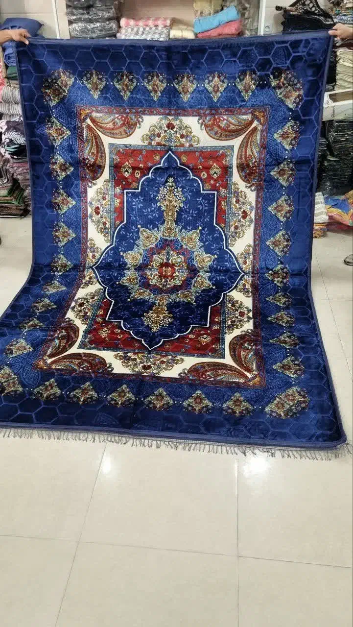 پتوفرش|فرش|قم, باغ شریفی|دیوار