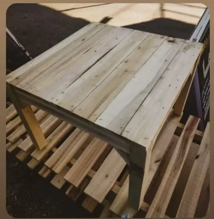 کرسی|صندلی و نیمکت|شیروان (خراسان), |دیوار