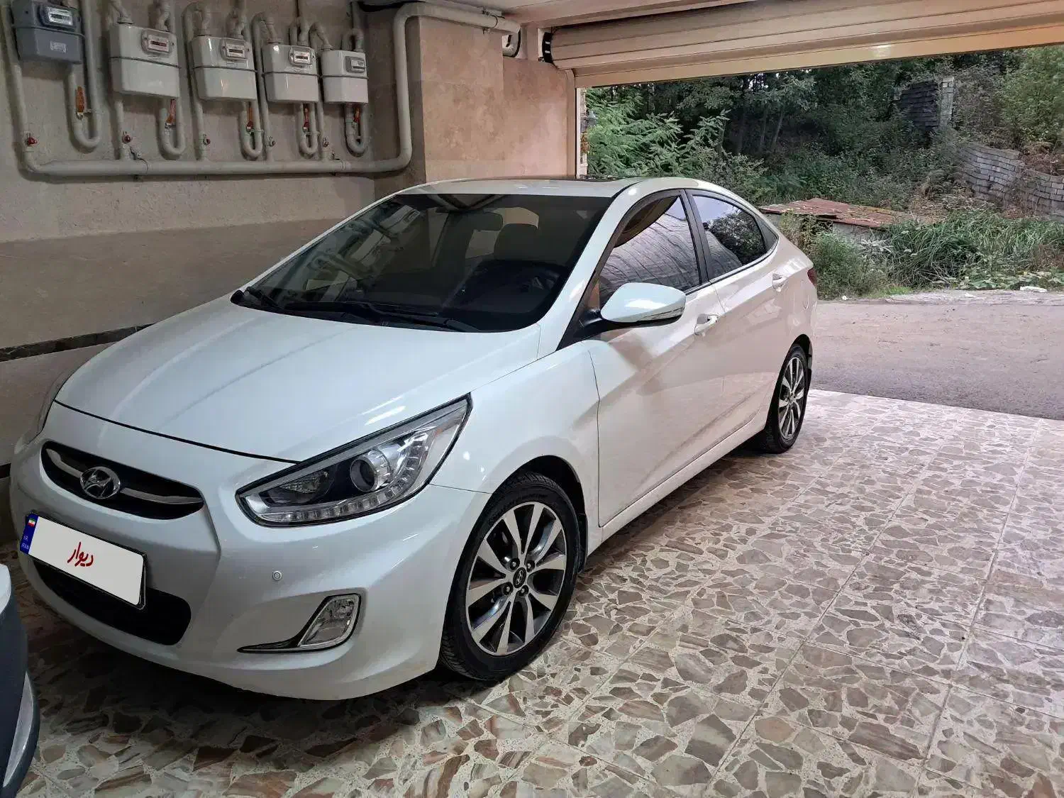 هیوندا اکسنت ۹۷|خودرو سواری و وانت|لاهیجان, حزین|دیوار