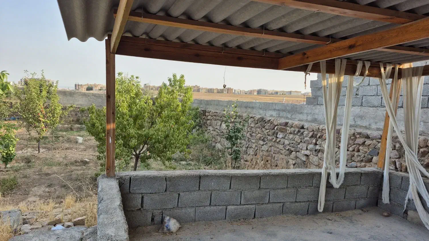 570 متر باغ میوه فشند ،درختان مثمر، آلاچیق|فروش زمین و ملک کلنگی|هشتگرد, فشند|دیوار