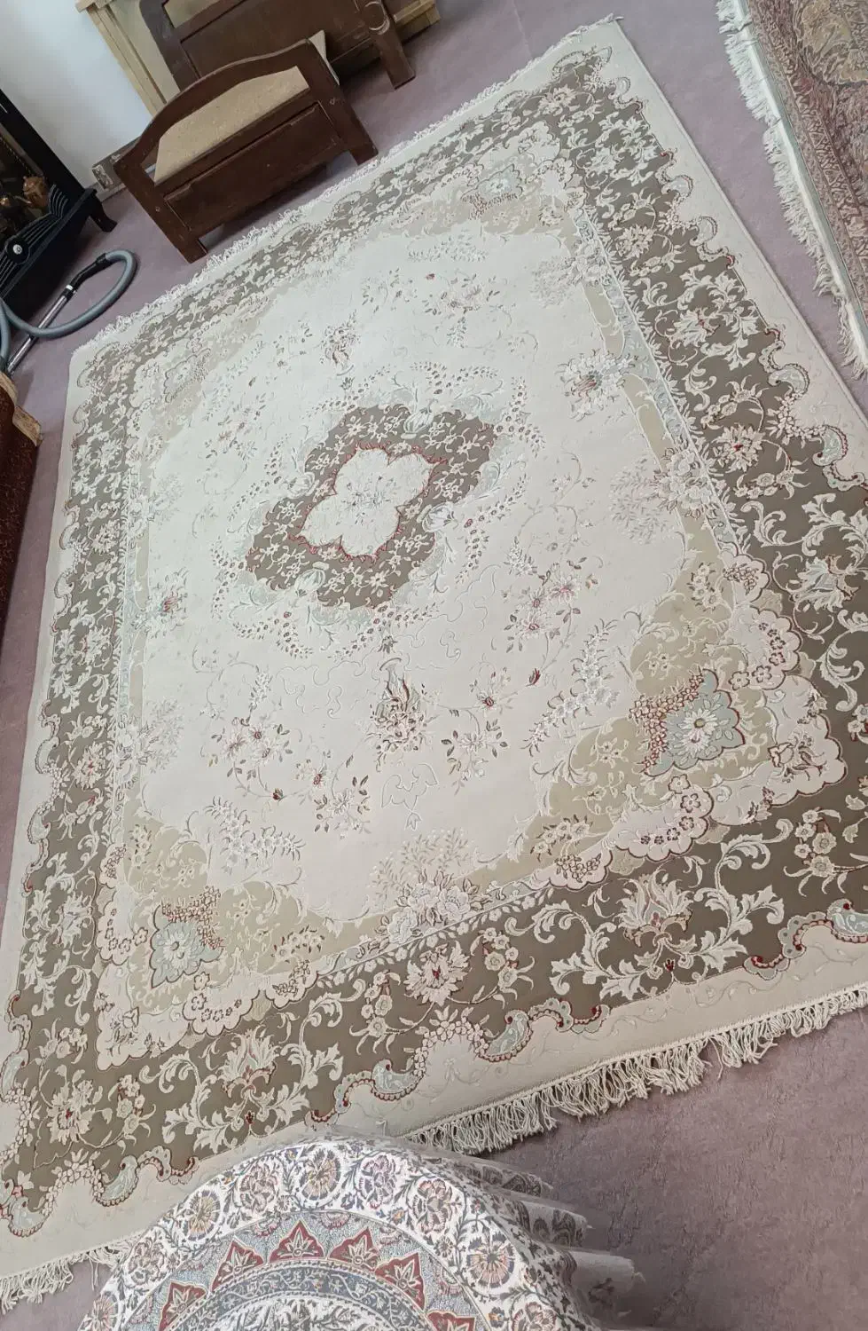 فرش ماشینی دلیجان ۲/۵×۳/۵|فرش|بروجرد, |دیوار