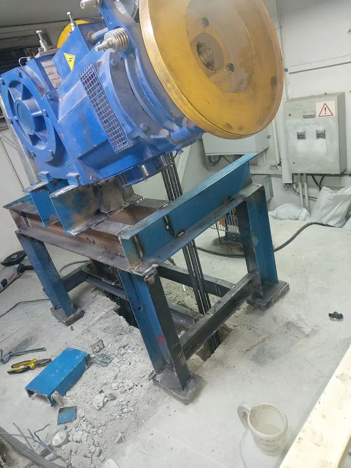 سرویس ونگهداری اسانسور|خدمات پیشه و مهارت|تهران, ظفر|دیوار