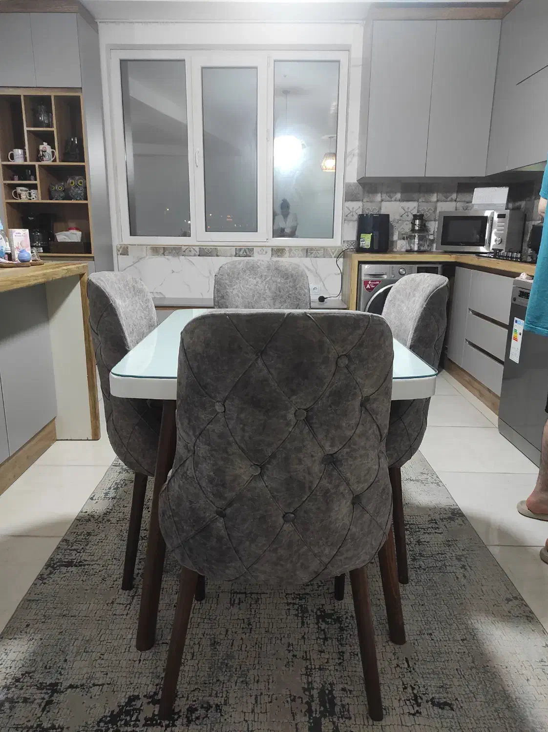 مبل ال و ناهار خوری|مبلمان خانگی و میز عسلی|محمدشهر, یزدیها|دیوار