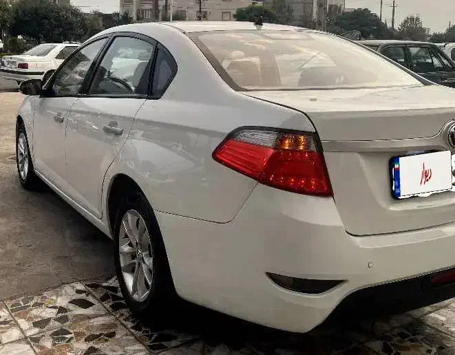 برلیانس h330 اتومات مدل ۹۵|خودرو سواری و وانت|رشت, یخسازی|دیوار