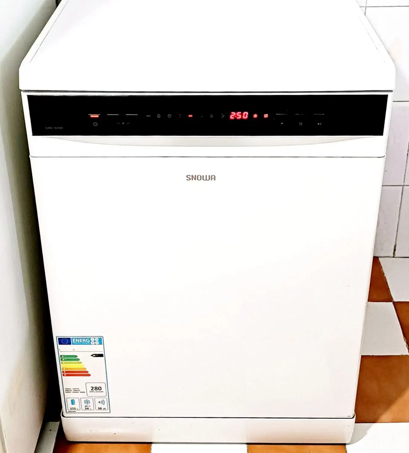 ماشین ظرفشویی 14 نفره اسنوا مناسب جهیزیه|ماشین ظرفشویی|مشهد, هفده شهریور|دیوار