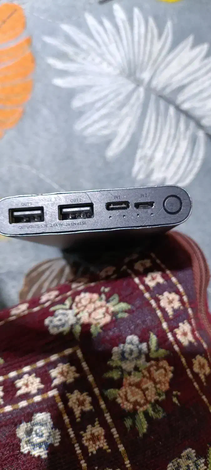 پاوربانک شیائومی ۱۰۰۰۰هزار|لوازم جانبی موبایل و تبلت|شاهین‌شهر, شهرک گلدیس|دیوار