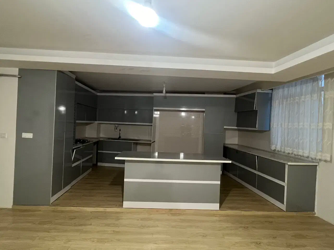 اپارتمان دنج و ارام|اجارهٔ آپارتمان|مرند, |دیوار