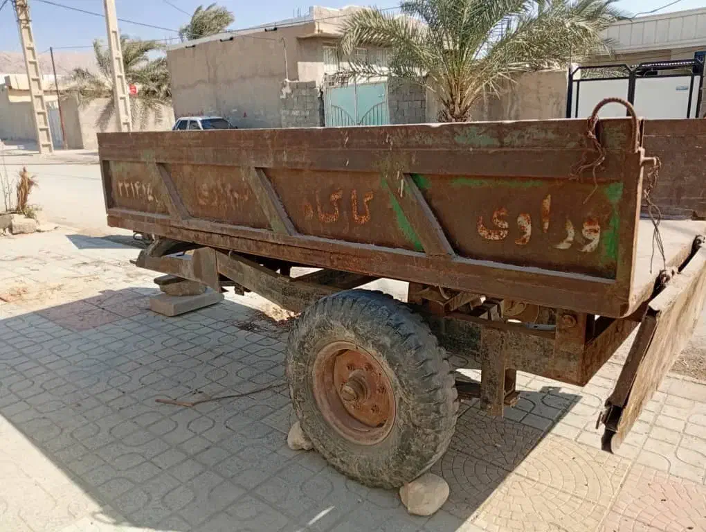 تریلی تراکتور|ماشین‌آلات صنعتی|بندر دیر, |دیوار