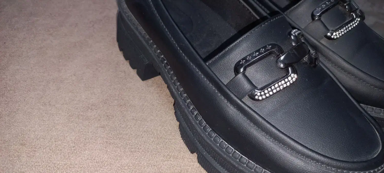 کفش نو|کیف، کفش، کمربند|قرچک, مهدیه|دیوار