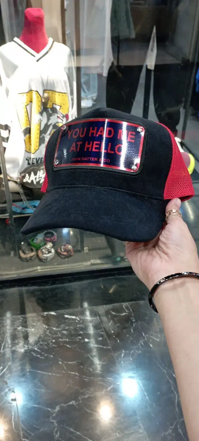 کلاه|لباس|مشهد, طلاب|دیوار