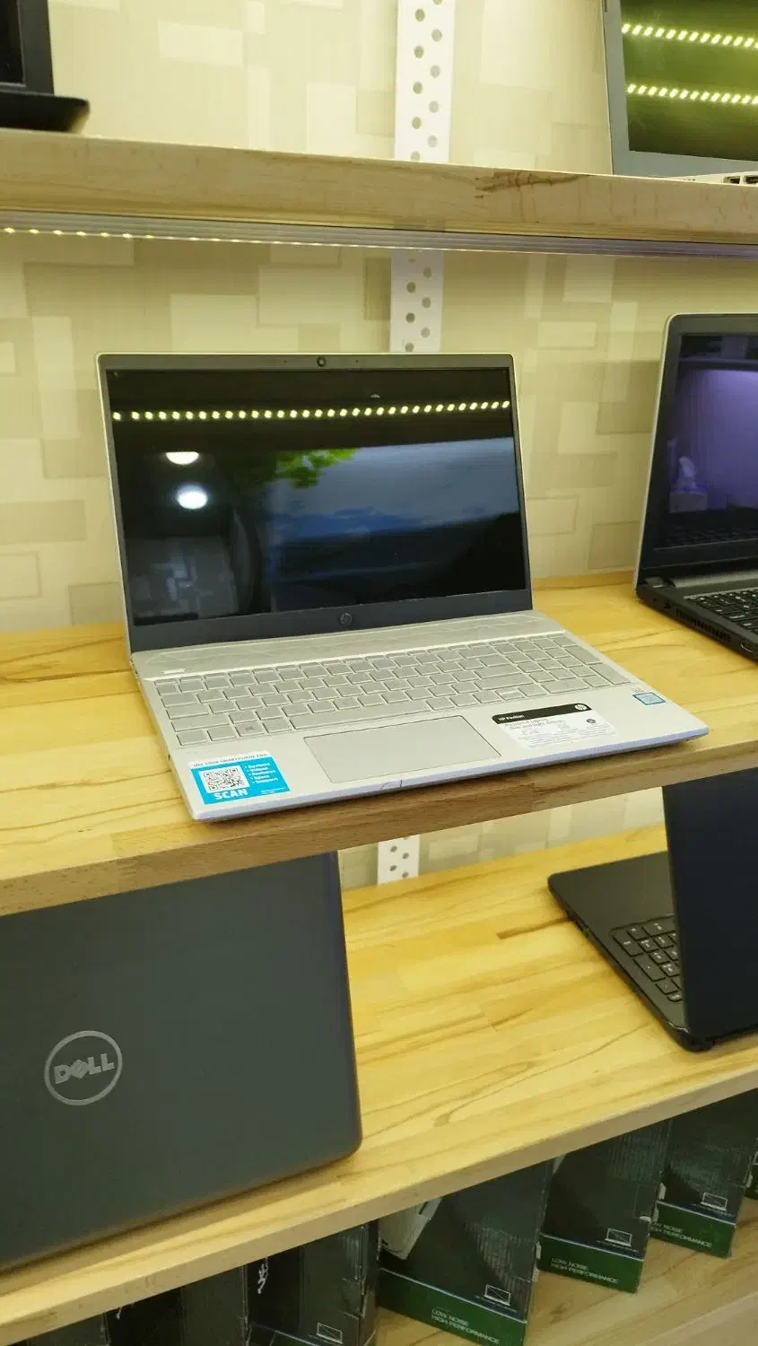 لپتاپ استوک hp بدنه فلزی و صفحه لمسی بسیار تمیز|رایانه همراه|تبریز, |دیوار