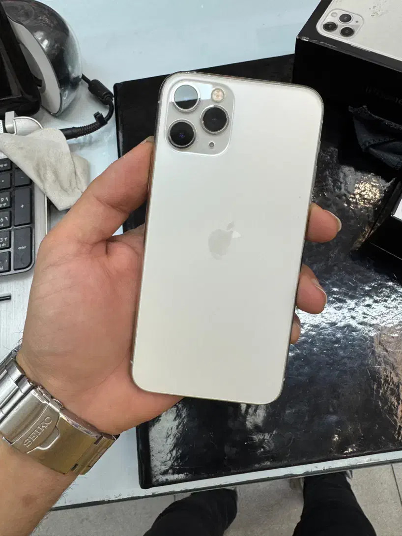 iphone 11 pro 256|موبایل|اصفهان, چرخاب|دیوار
