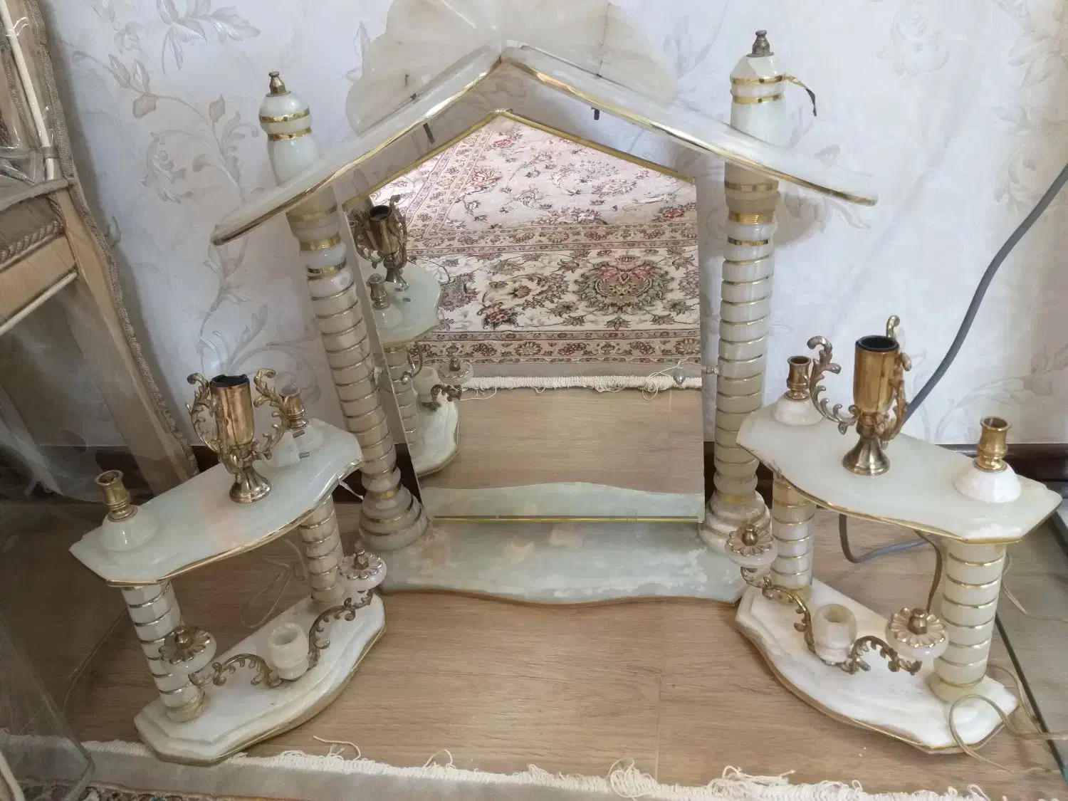 آیینه و شمعدون سالم و تمیز و قشنگ|آینه|قم, حنیف نژاد|دیوار