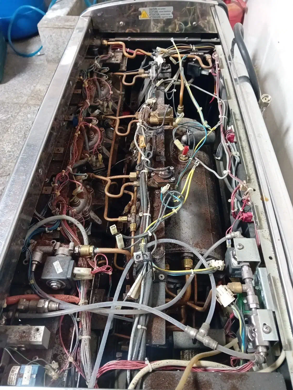 سرویس انواع قهوه سازهای صنعتی وآسیاب|خدمات پیشه و مهارت|همدان, |دیوار