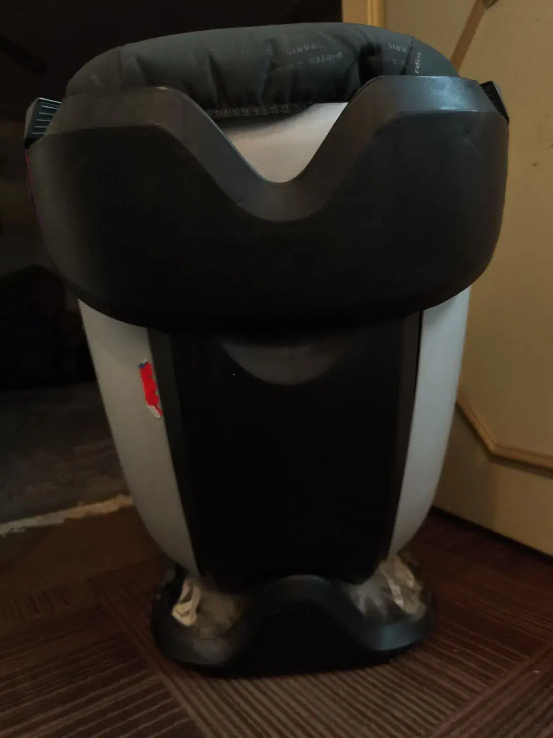 صندلی ماشین کودک برند پیرگاردین|تخت و صندلی بچه|بوشهر, |دیوار