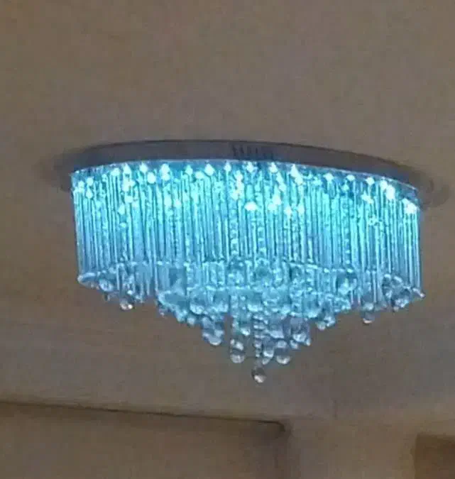 لوستر|لوستر و چراغ آویز|تهران, جوانمردان (اندیشه)|دیوار