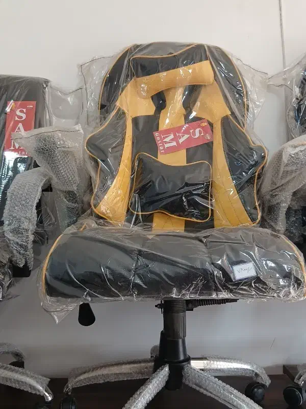 صندلی های گردان نو در سایز بندی|صندلی و نیمکت|گرمسار, |دیوار