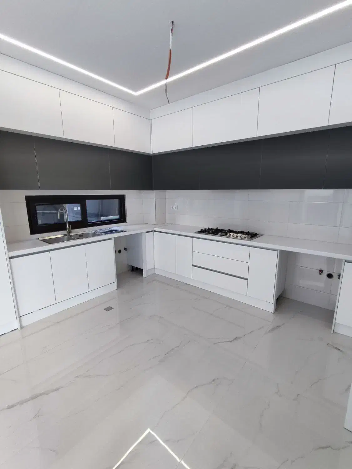 فروش ویلا مدرن نوساز شهرکی استخردار منطقه صفائیه|فروش خانه و ویلا|بابلسر, |دیوار