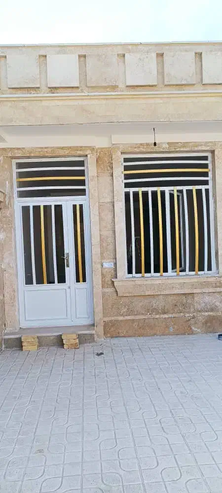 نقاشی ساختمان در و پنجره قیمت مناسب|خدمات پیشه و مهارت|کرمان, |دیوار