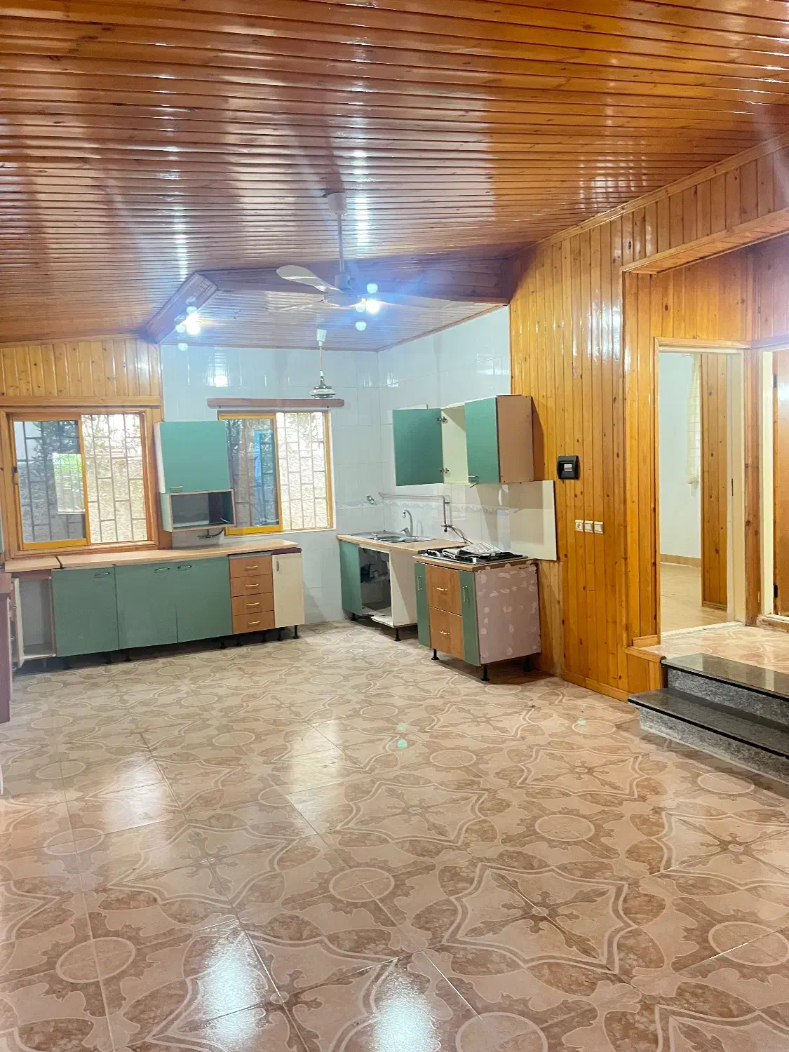 فروش کابینت دسته دو تمیز|مصالح و تجهیزات ساختمان|چمستان, |دیوار