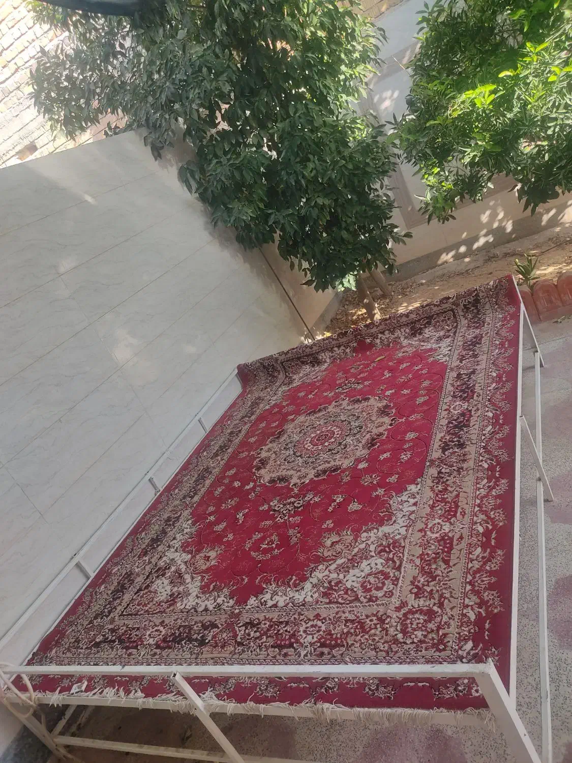 تخت اهنی|تخت و سرویس خواب|مرودشت, کوشک|دیوار