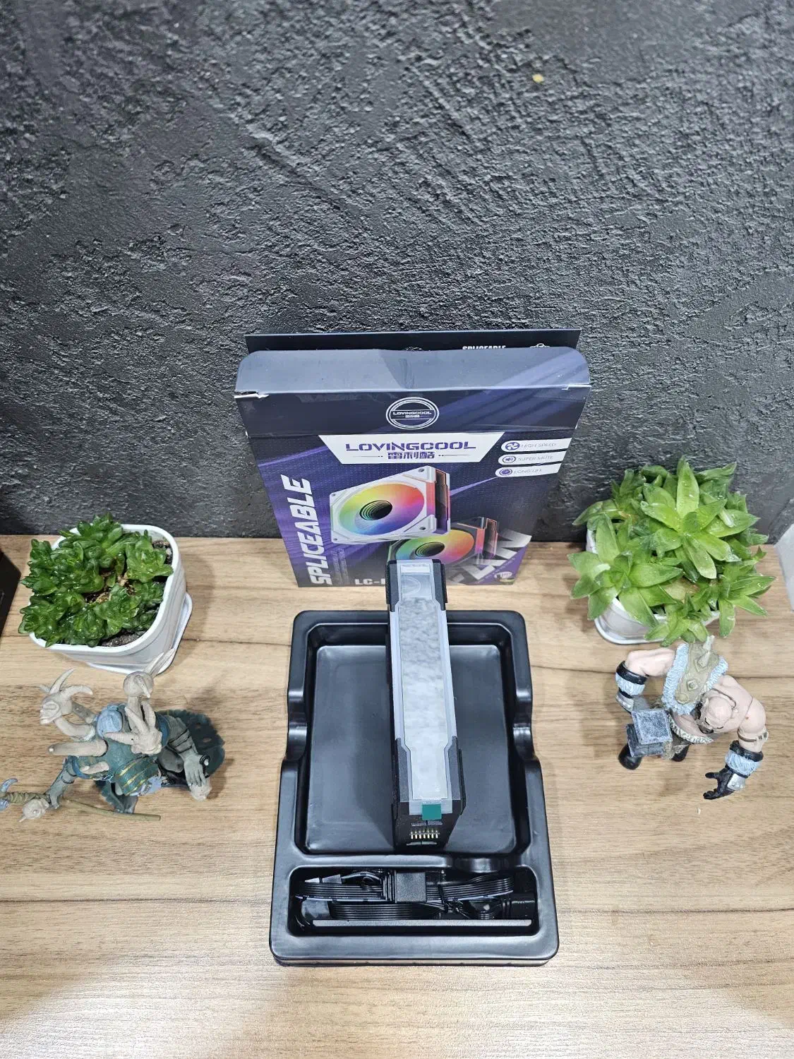 فن کامپیوتر ار جی بی دار مشابه لیان لی سفید و مشکی|قطعات و لوازم جانبی رایانه|تهران, فلسطین (میدان انقلاب)|دیوار