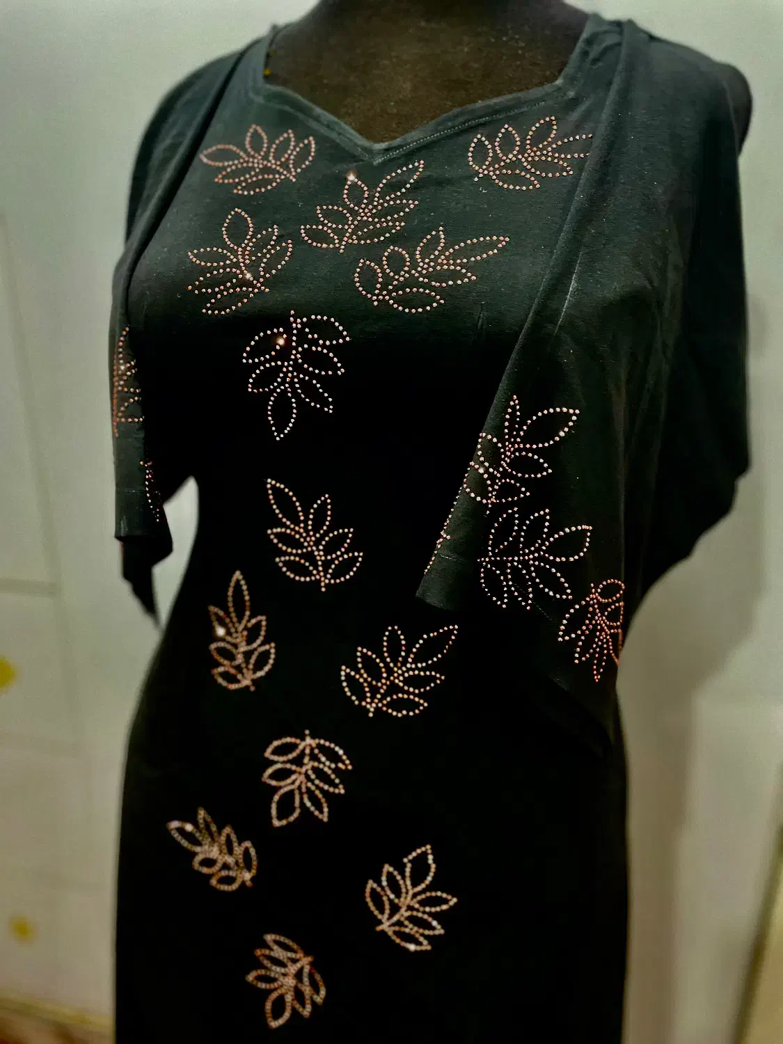 نگین کاری|لوازم خیاطی و بافتنی|بانه, |دیوار