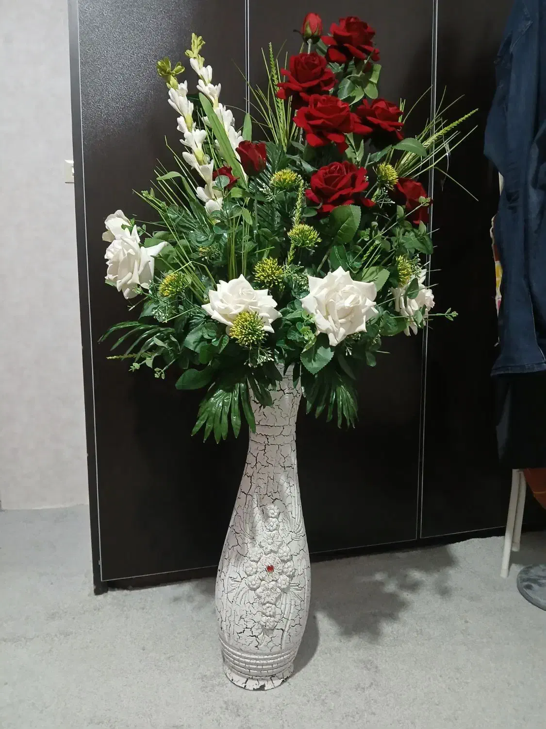 گل مصنوعی با گلدان سفالی تزئینی|گل مصنوعی|ارومیه, |دیوار