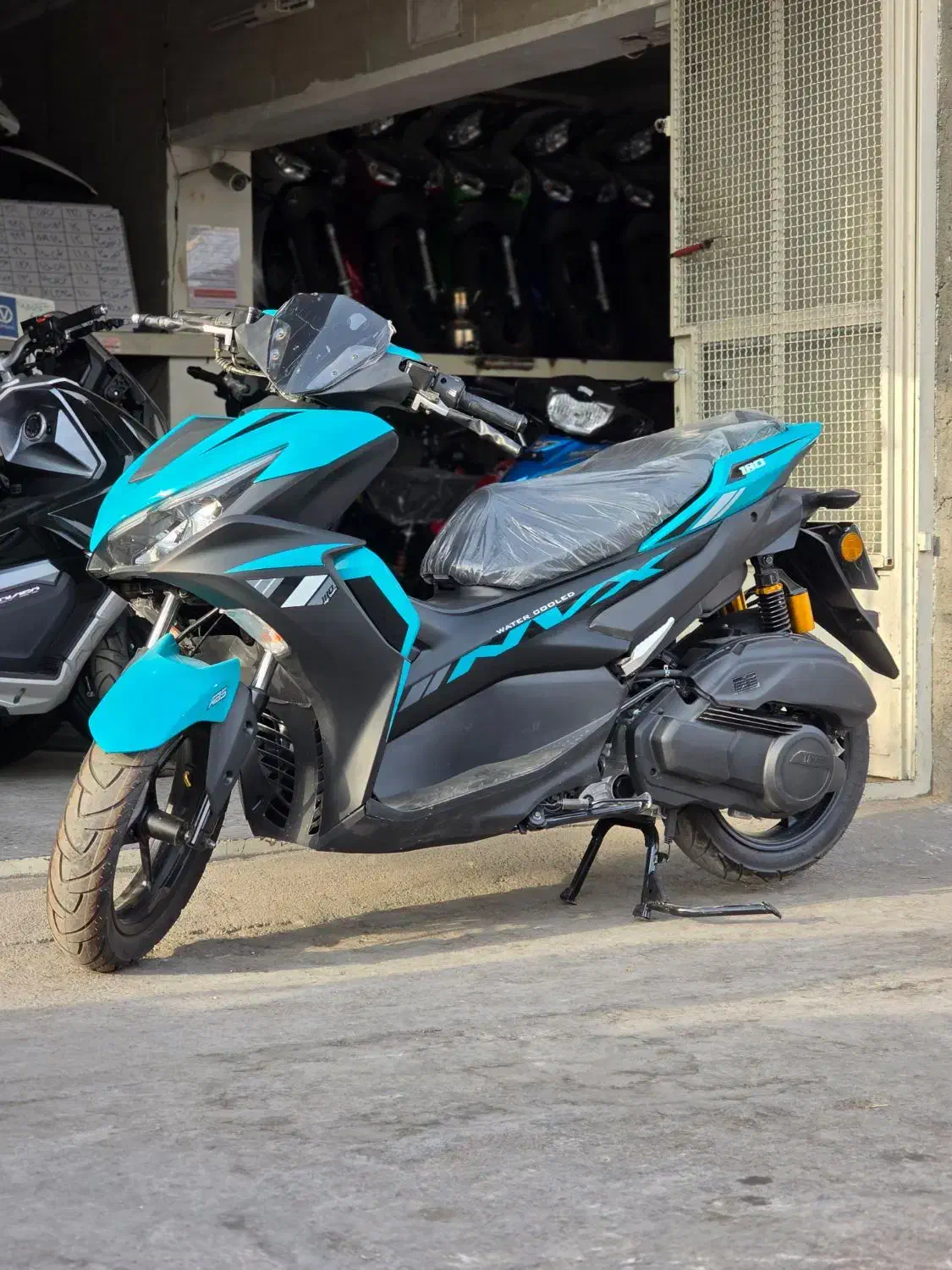 آیروکس NVX180 full (موتو سی سی)|موتورسیکلت|مشهد, رضاییه|دیوار