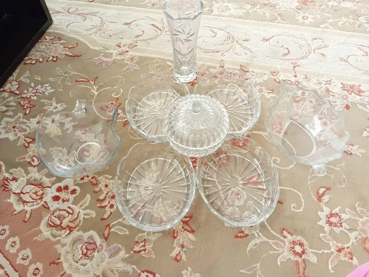 تعدادی ظروف با قیمتی باور نکردنی و مقطوع|ظروف سرو و پذیرایی|کرج, کوی امامیه|دیوار