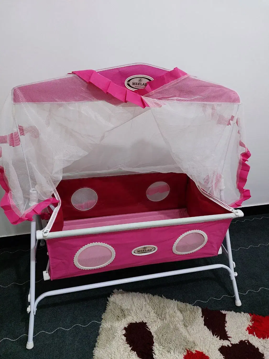 گهواره میلاد|تخت و صندلی بچه|بهبهان, |دیوار