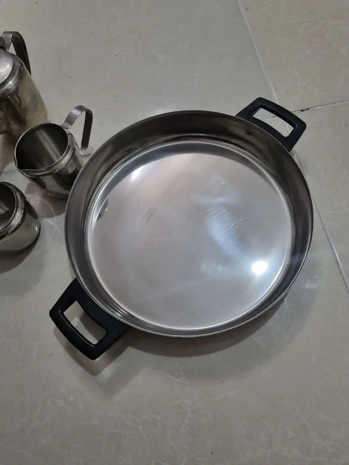 تعداد ۱۲ پیش دستی میوه خوری گل سرخی|ظروف سرو و پذیرایی|یزد, |دیوار