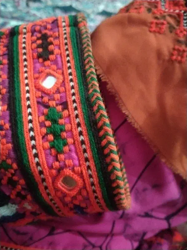 سرزیح دورنگ|لوازم خیاطی و بافتنی|سراوان, |دیوار