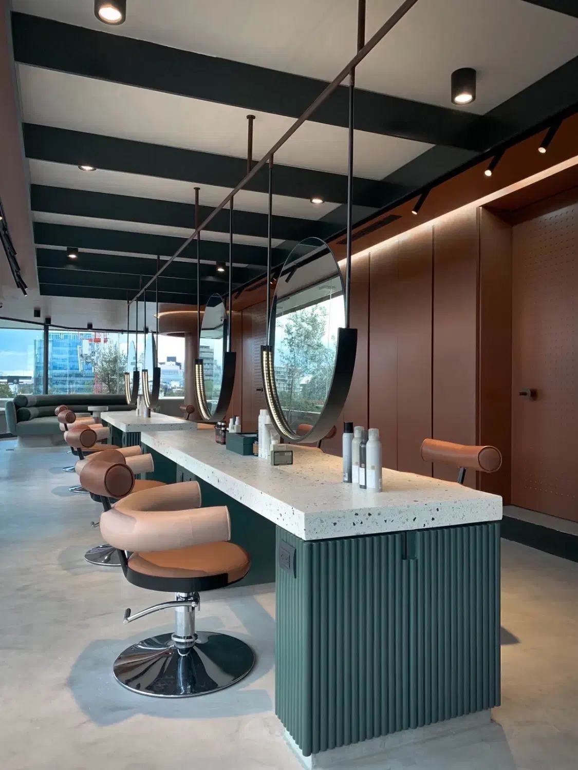 استخدام آرایشگر|استخدام درمانی، زیبایی، بهداشتی|چالوس, |دیوار