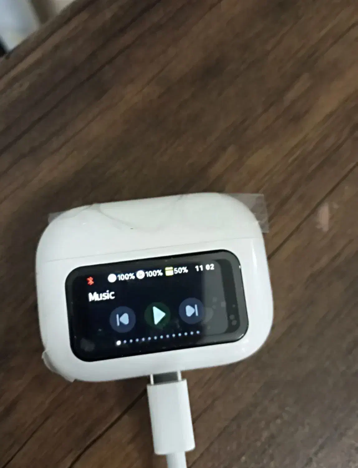 ایرپاد جذاب همراه با صفحه نمایش (آکبند)|لوازم جانبی موبایل و تبلت|اردکان, |دیوار